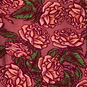 Lularoe leggings Roses
